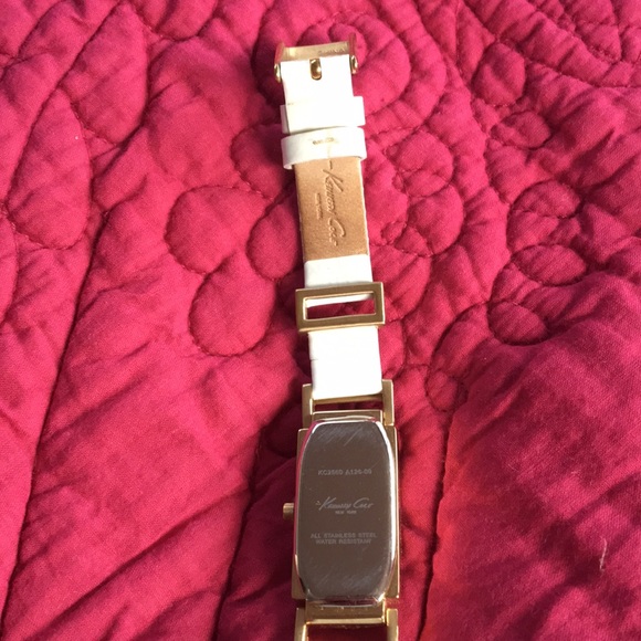 Kenneth Cole Watch - Picture 3 of 3